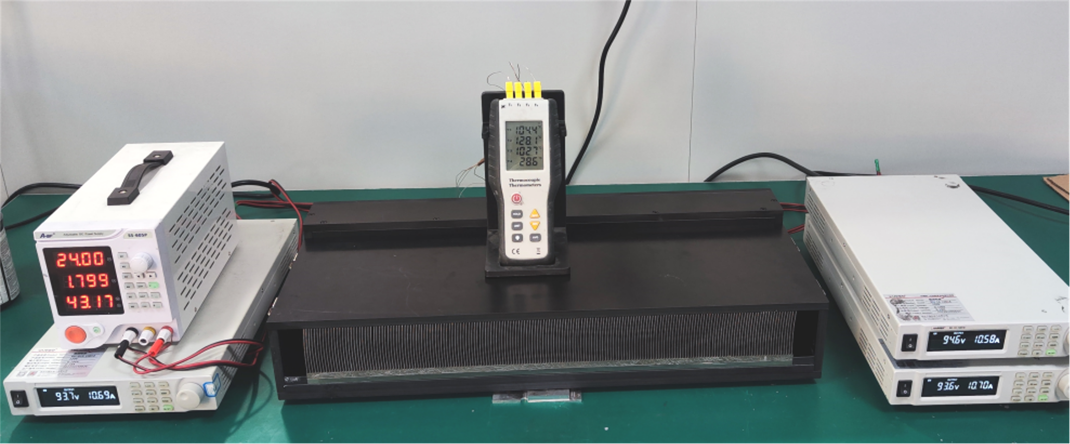 Custom thermal test platform for validating network equipment heatsink performance Custom thermal test platform for validating network equipment heatsink performance